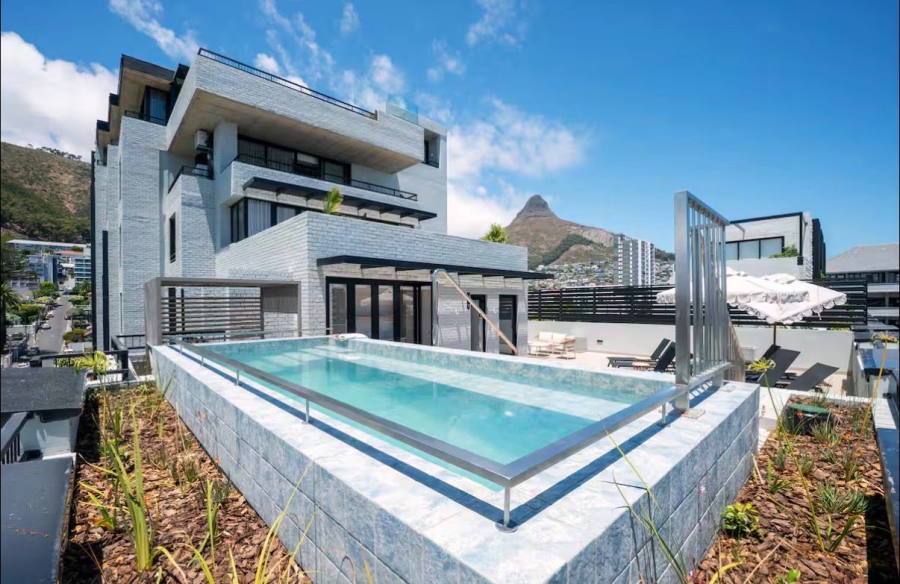 1 Bedroom Property for Sale in Sea Point Western Cape